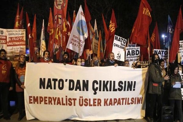 İstanbul'da NATO karşıtı eylem