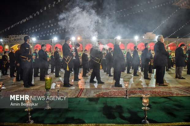 لاله گردانی سالروز شهادت حضرت شاهچراغ(ع) در شیراز