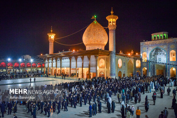 لاله گردانی سالروز شهادت حضرت شاهچراغ(ع) در شیراز