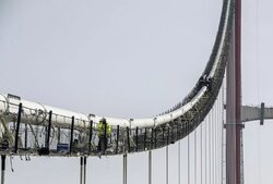 حادثه پل معلق در سین کیانگ چین ۵ کشته و ۲۴ مصدوم برجای گذاشت