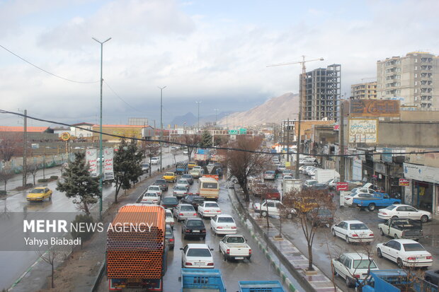 آبگرفتگی خیابان‌های شهر کرمانشاه درپی بارش شدید باران