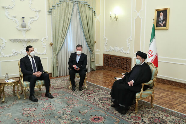 الرئيس الايراني: ايران عازمة على توسيع علاقاتها الشاملة مع دول آسيا الوسطى