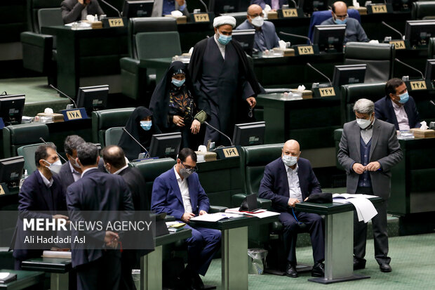 بررسی جزئیات لایحه بودجه ۱۴۰۱ در صحن علنی مجلس شورای اسلامی