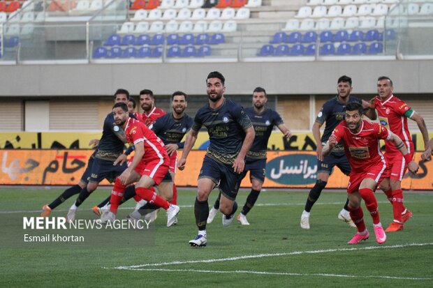 تساوی حاصل تلاش گل گهر و پرسپولیس