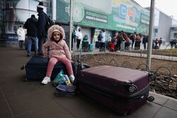 BM: 368 bin mülteci Ukrayna'dan komşu ülkelere geçti