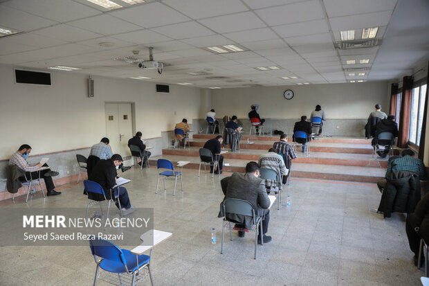 آزمون‌های جامع علوم پایه و پیش‌کارورزی لغو شد؛ شرط معدل جایگزین آزمون