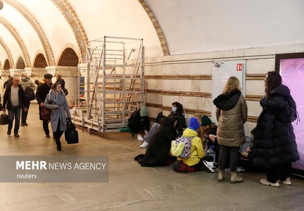 مردم اوکراین به مترو پناه بردند