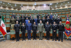 پاکستان کے اعلیٰ فوجی وفد کی ایرانی آرمی ہیڈ کوارٹر یونیورسٹی کے کمانڈر سے ملاقات