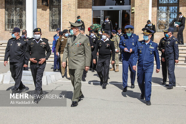 Pakistan high-ranking military delegation meet DAFOOS Cmdr.
