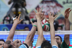 ۲ ورزشکار و ۱ سرمربی تیم به اردوی تیم ملی والیبال نشسته دعوت شدند