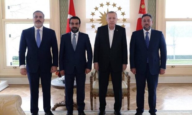 اجتماع الحلبوسي والخنجر مع اردوغان يثبت خضوعهما لتركيا