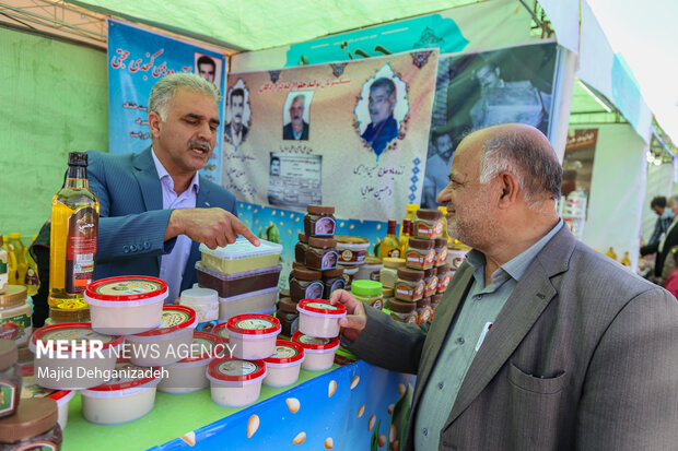 دومین جشنواره ملی محصولات کنجدی در اردکان