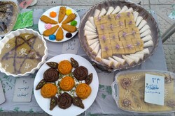اولین جشنواره طبخ حلوا در گناوه برگزار شد
