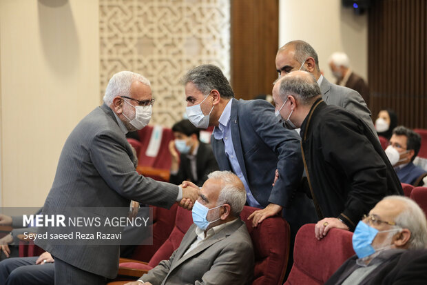 دومین همایش ملی قرض نیکو صبح امروز در محل کمیته امداد برگزار شد