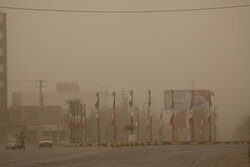 گرد و غبار در مهران به ۲۰ برابر حد مجاز رسید