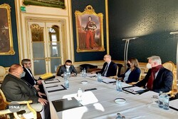 Bagheri meets with E3 negotiators as Vienna talks continue