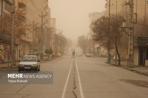 هوای ۵ شهرستان کرمانشاه در وضعیت خطرناک قرار دارد