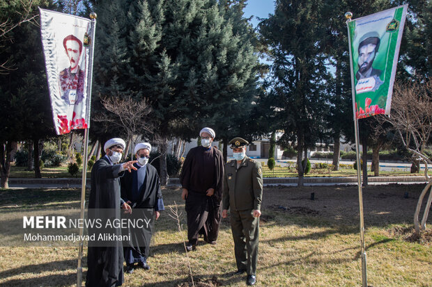 امیر سرتیپ محمد محمودی معاون اجرایی ارتش در مراسم غرس ۴۸ هزار اصله نهال به یاد شهدای ارتش حضور دارد