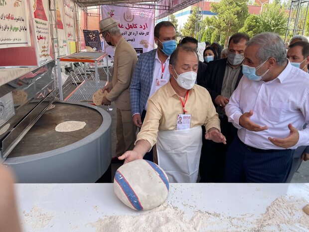 متقاضیان احداث نانوایی آزادپز در اصفهان افزایش یافته است