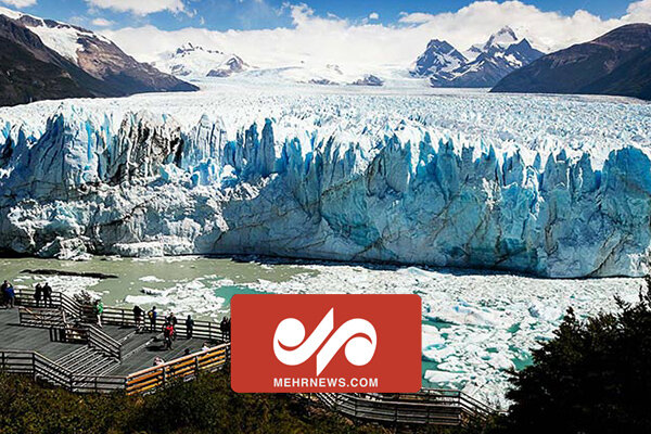 لحظه ریزش یخچال طبیعی در جنوب آرژانتین