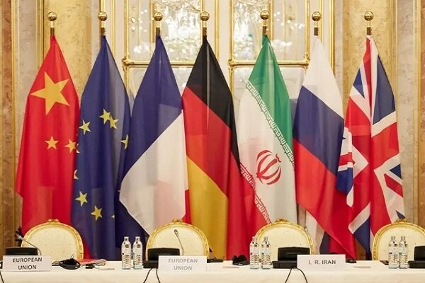 إيران تطالب برفع جميع العقوبات / ليس أمام الولايات المتحدة خيار سوى التوصل إلى اتفاق