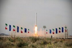 ایران نے " نور 2" نامی سیٹلائٹ کو کامیابی کے ساتھ مدار میں روانہ کردیا
