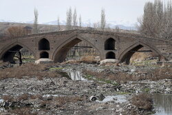 زنجانرود برسر دوراهی خشک شدن یا آلودگی/ تجمع زباله در سایت گردشگری