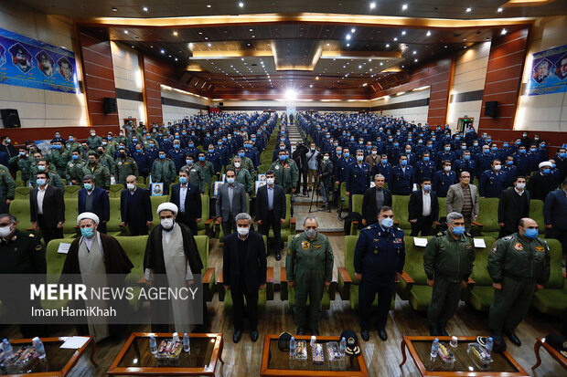 مراسم دانش آموختگی خلبانان شکاری