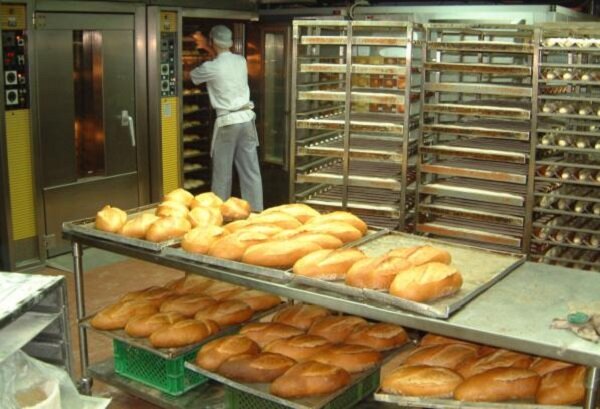 قیمت نان فانتزی، عرضه و تقاضایی شد/ نرخ نامه منتشرشده، صحت ندارد