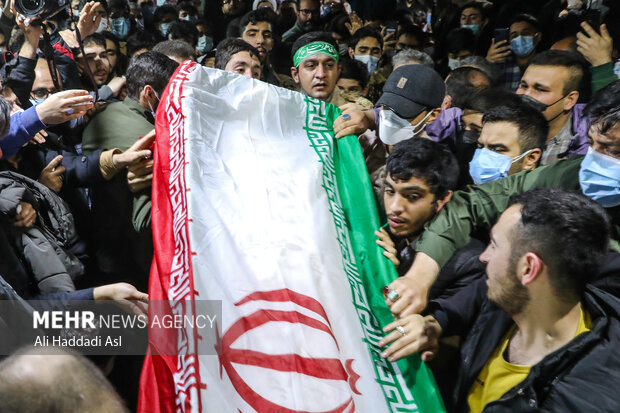 Funeral for two holy shrine defenders martyred in Syria
