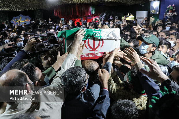 Funeral for two holy shrine defenders martyred in Syria
