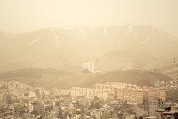 وزش شدید باد و گرد و غبار آذربایجان غربی را فرامی‌گیرد