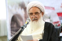 بصیرت مردم ایران در خنثی‌سازی فتنه‌های دشمنان زبانزد است