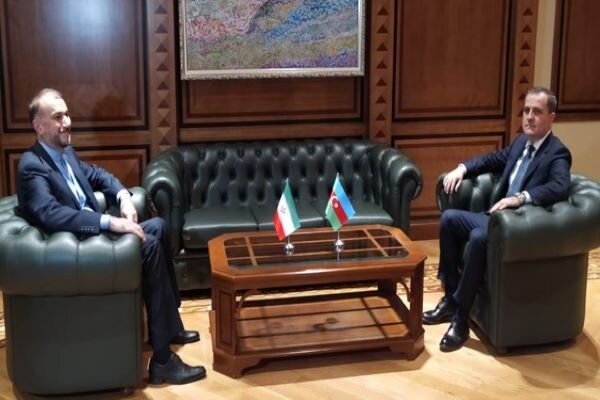 Iran, Azerbaijan FMs stress expansion of Tehran-Baku ties