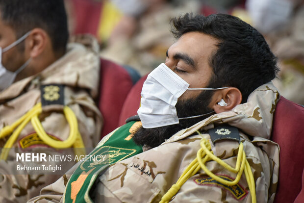 اختتامیه چهاردهمین جشنواره جوان سرباز در مرکز شهید خضرایی ارتش برگزار شد.