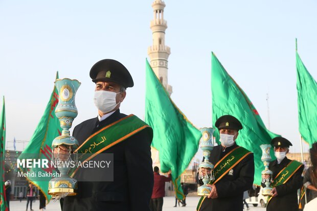 آیین تعویض پرچم مسجد مقدس جمکران در آستانه نیمه شعبان