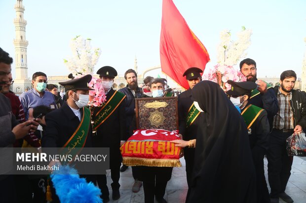 آیین تعویض پرچم مسجد مقدس جمکران در آستانه نیمه شعبان