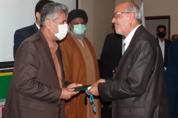 همایش تقدیر از شهرداران ادوار شهر خورموج برگزار شد