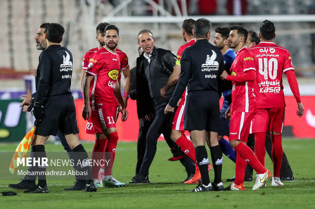 Saeid Aghaei of Sepahan during the Persian Gulf Pro League match