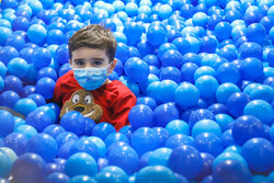 حسینی: ۲۱ زمین بازی خراسان‌شمالی تاییدیه ایمنی دارند