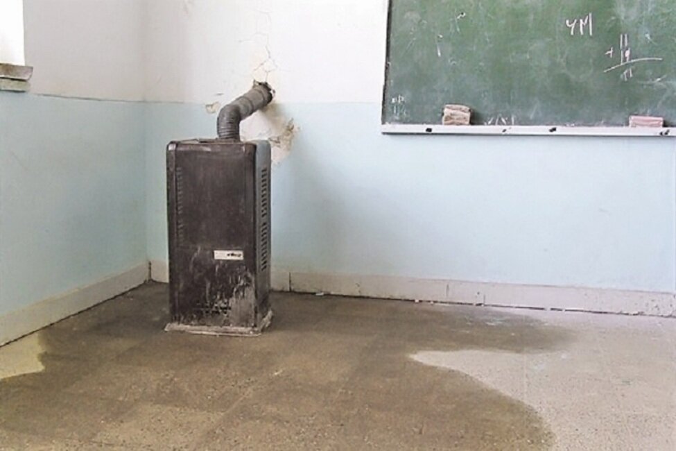 حذف بخاری‌های گازسوز در مدارس اردبیل آغاز شده است