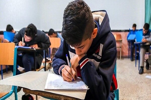 امتحانات پایان ترم دانش‌آموزان البرز ۱۰ روز عقب افتاد
