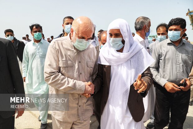 Ghalibaf pays visit to Port of Jask in southern Iran 