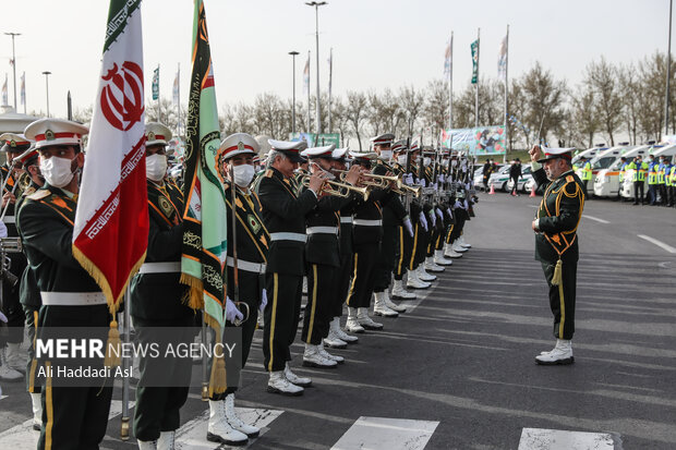 رزمایش اقتدار نوروزی پلیس <a href='https://sayeb.ir/tag/%d8%aa%d9%87%d8%b1%d8%a7%d9%86'>تهران</a> صبح روز دوشنبه یکم فروردین ماه در میدان آزادی برگزار شد