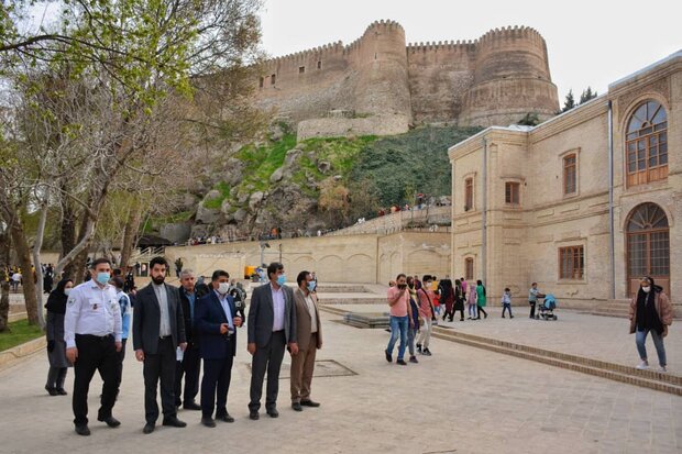 بازدید معاون استاندار از ورودی‌های خرم‌آباد و قلعه «فلک الافلاک»