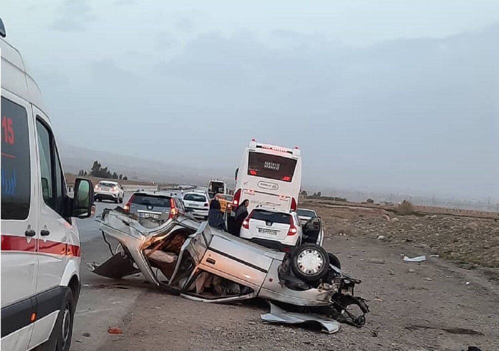 واژگونی خودروی مهمانان نوروزی در جاده ساحلی دیر – بردخون