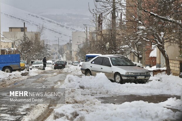 بحران برف و کمبود امکانات در شهرستان گرمی