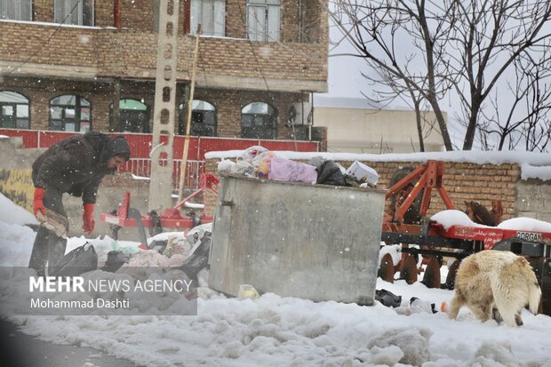 بحران برف و کمبود امکانات در شهرستان گرمی