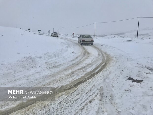 بحران برف و کمبود امکانات در شهرستان گرمی