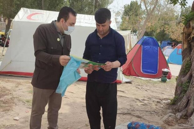 ترویج فرهنگ حفاظت از محیط زیست بین مسافران در گناوه 